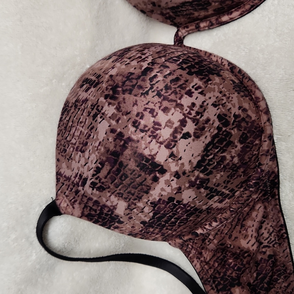 Pink Victoria's Secret 36DD Super Push up - Picture 3 of 14